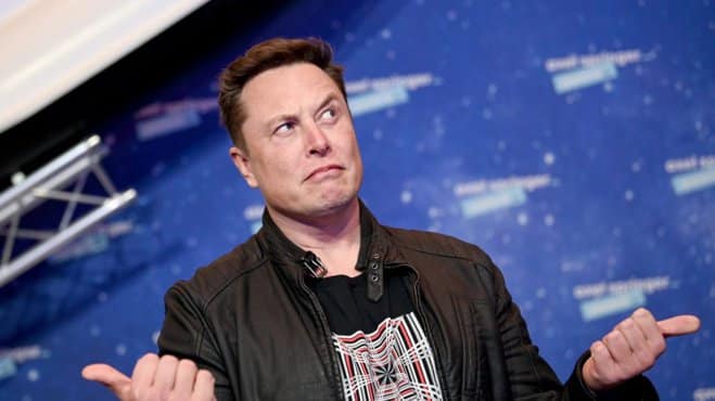 Elon Musk氏は8兆円相当のCEO報酬を諦めなければならないかも知れない