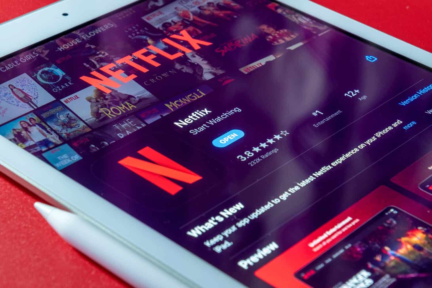 Netflix、広告なしベーシックプランを段階的に廃止へ