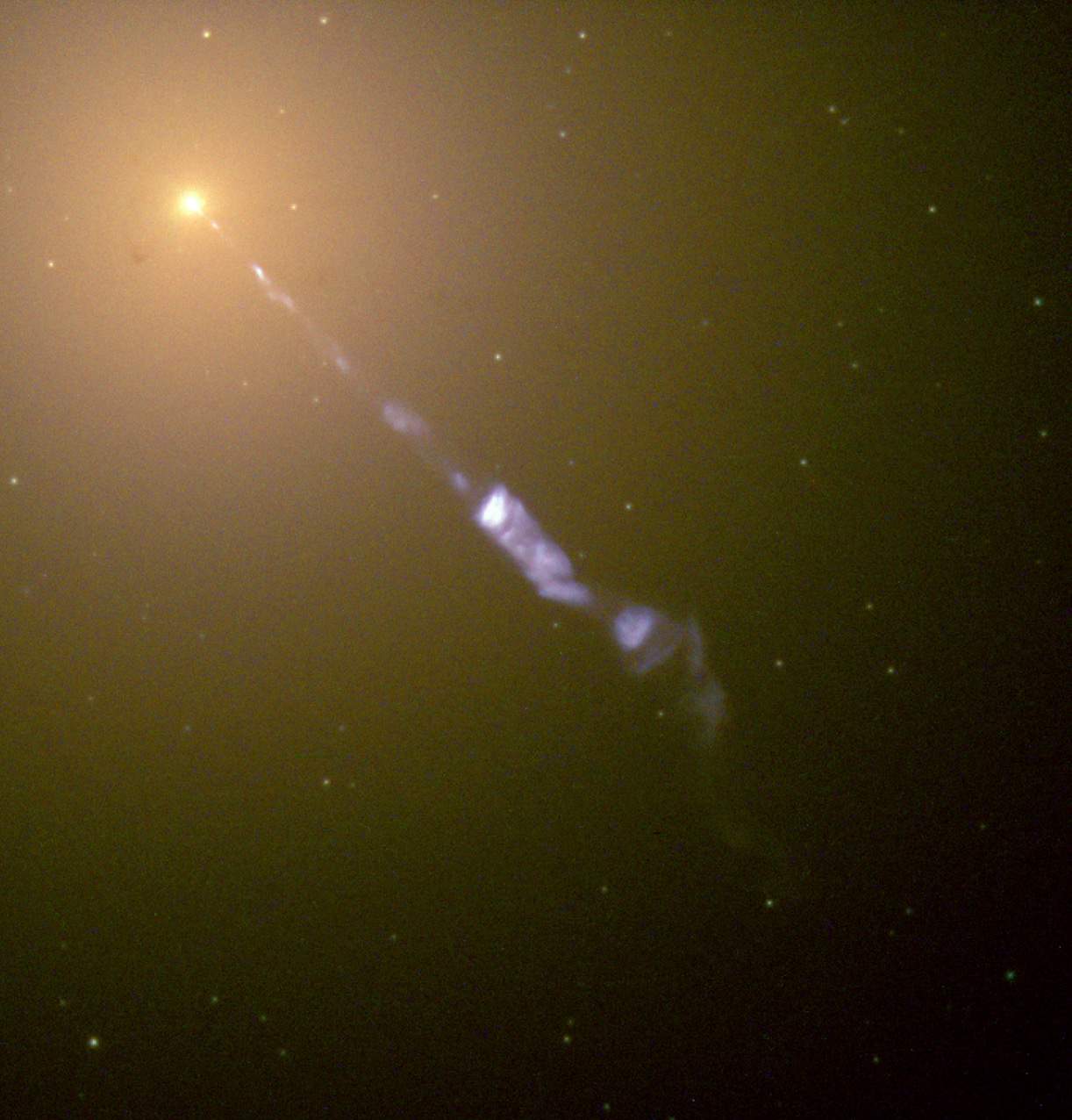 銀河の中心では2つの超巨大ブラックホールが“ダンス”をしているかもしれない